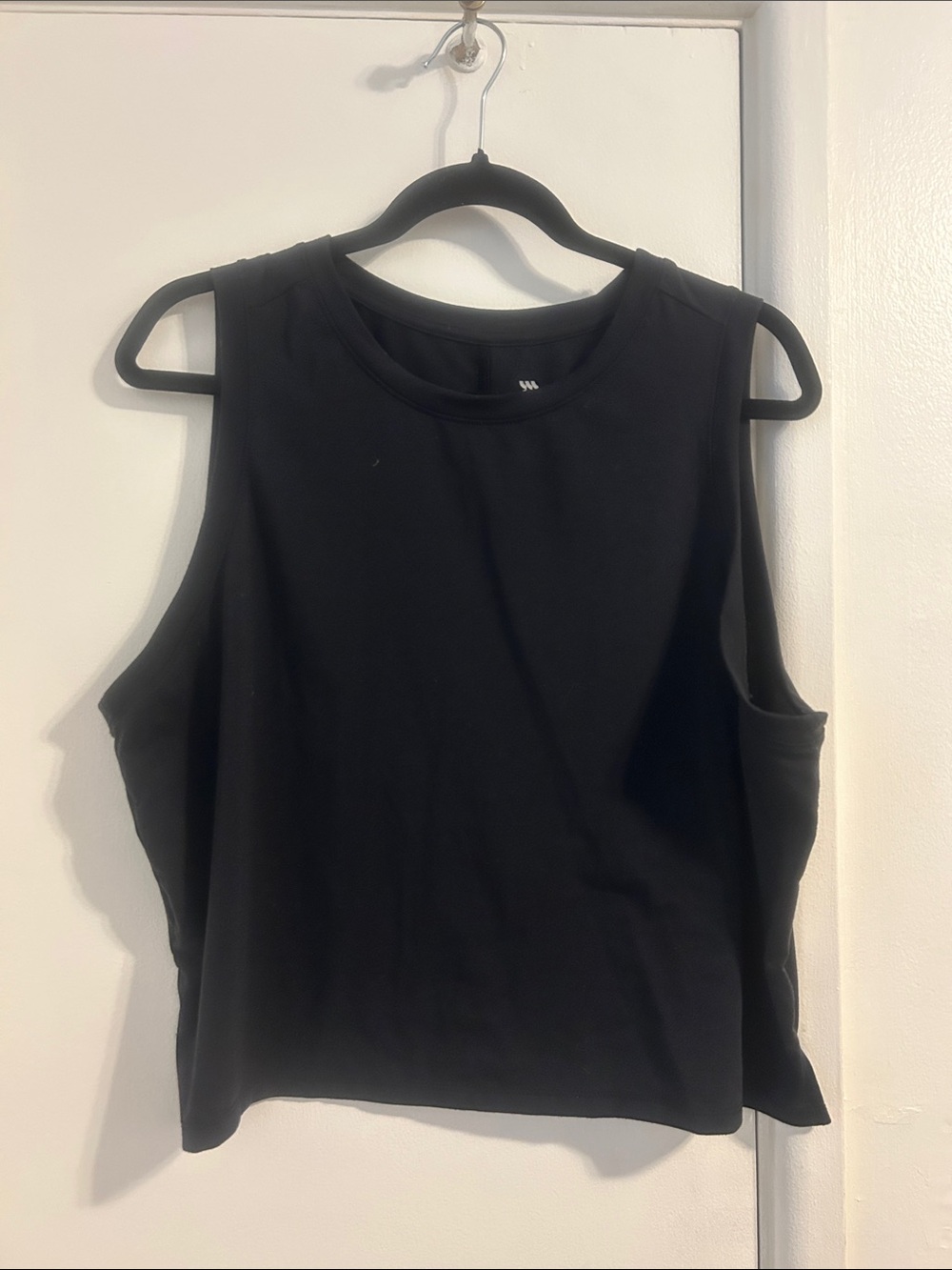 Cropped active tank